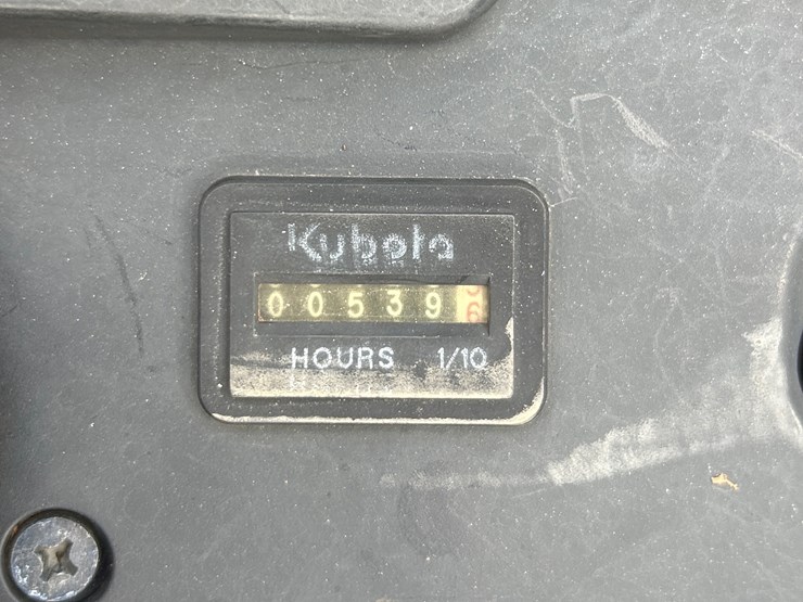 kubota-zd323-image-13