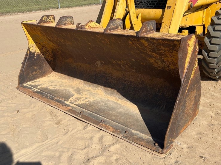 2000-deere-310se-image-14
