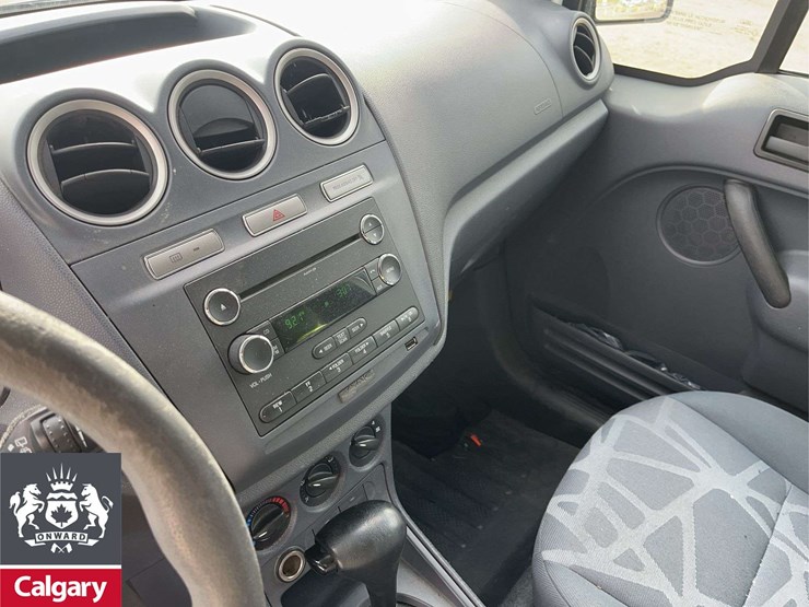 2013-ford-transit-connect-image-13