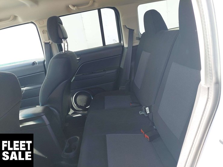 2013-jeep-patriot-image-12