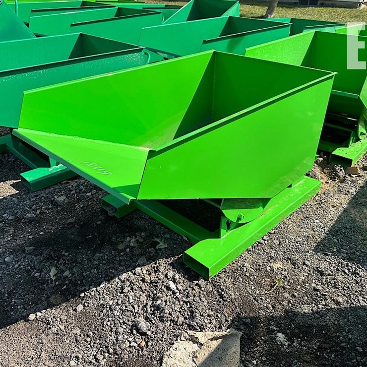 HURRICANE 1/4 YARD DUMP HOPPER