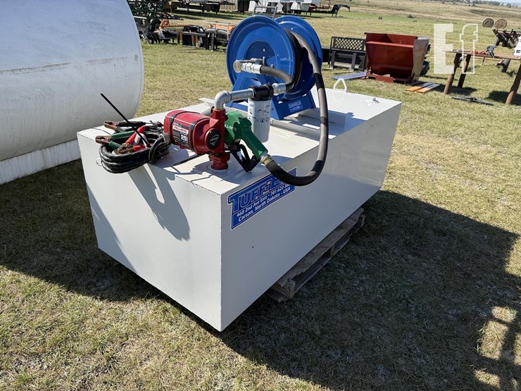 tuff-e-250-gallon-fuel-tank-w/-pump-image-1