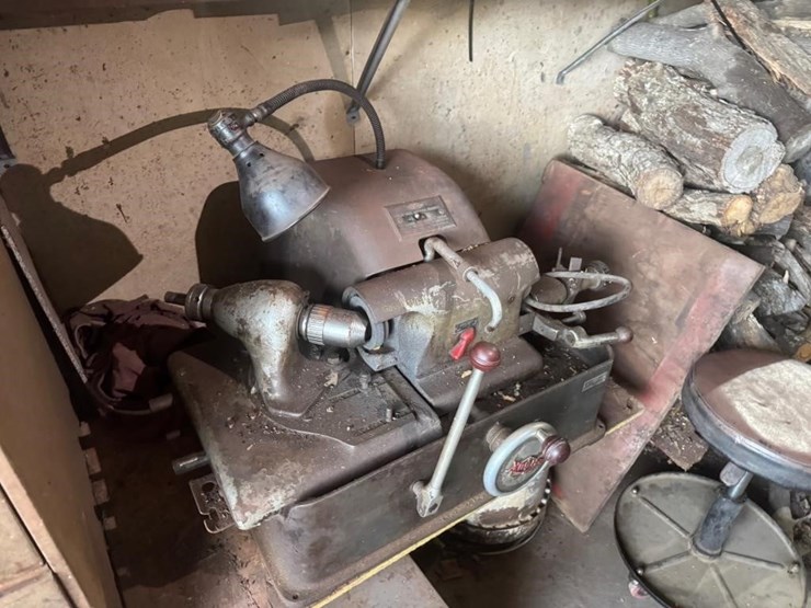sioux-valve-face-grinding-machine-image-2