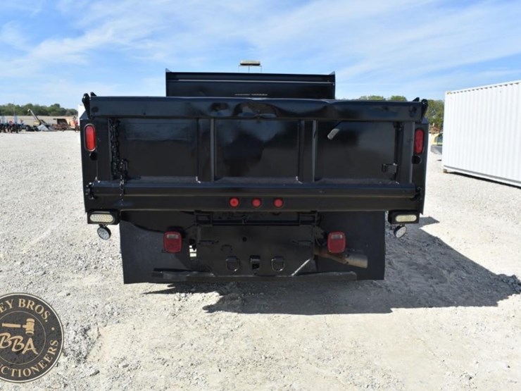 2017-ford-f550-image-12