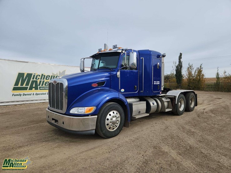 2014-peterbilt-384-image-1