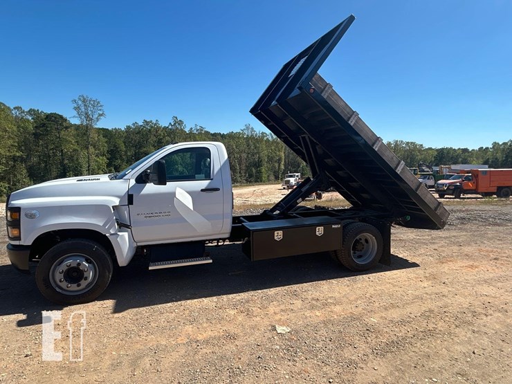 2023-chevrolet-silverado-6500hd-image-21