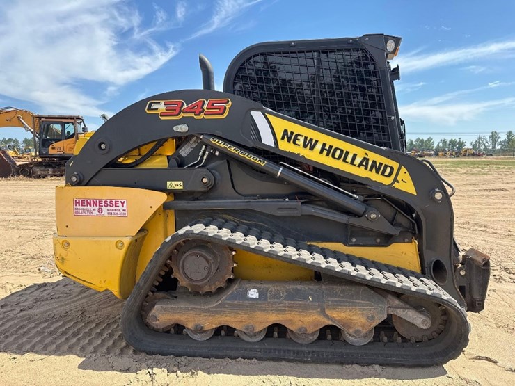 new-holland-c345-image-5
