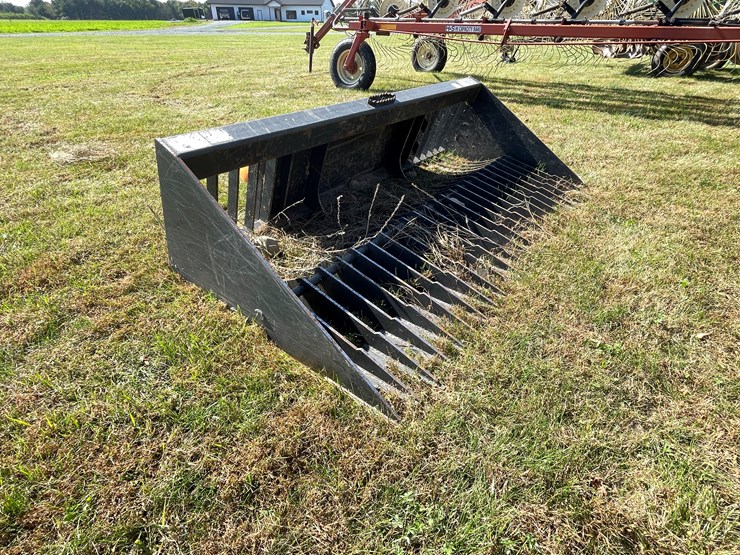 #1669-•-cid-6-1/2'-rock-bucket-image-3