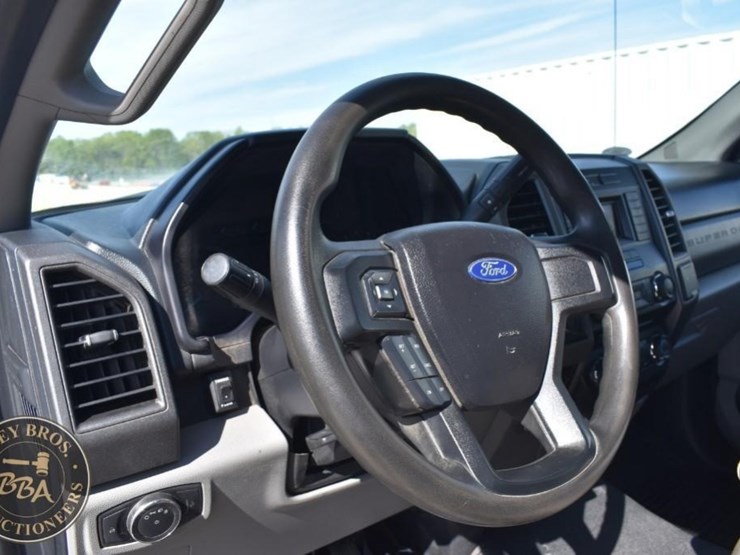 2017-ford-f550-image-70