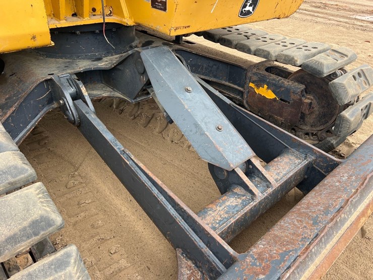 deere-75g-image-13
