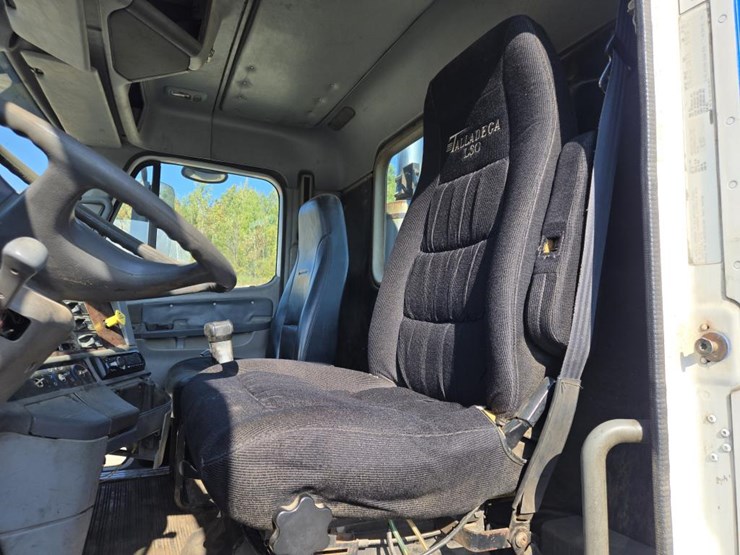 1997-cummins-m11-image-39