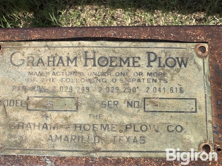 graham-hoeme-s-9-shank-chisel-plow-image-16