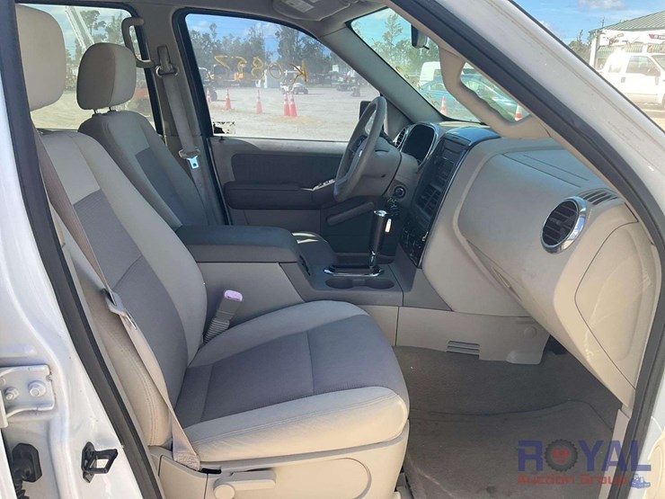 2007-ford-explorer-image-25