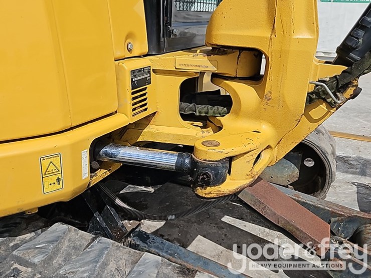 caterpillar-305cr-image-13