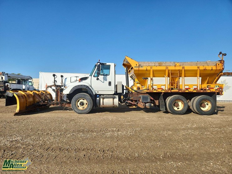 2016-international-workstar-7600-image-26