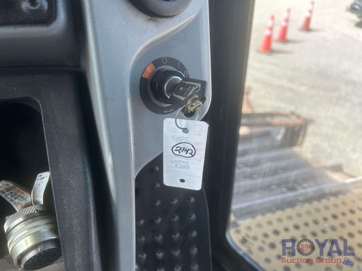 2017-caterpillar-d6t-lgp-image-38