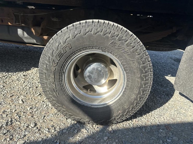 2004-ford-f350-image-48