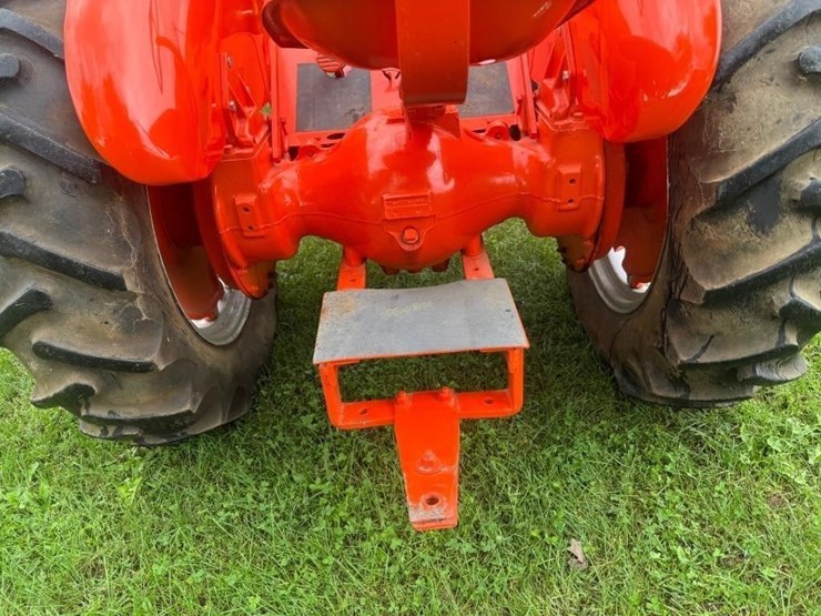1949-allis-chalmers-wf-tractor-image-8