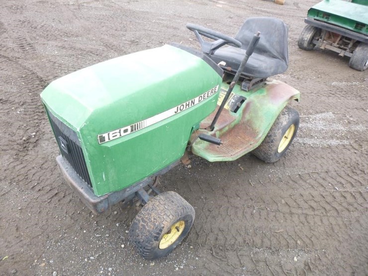 john-deere-160-image-1