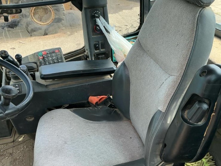 2018-deere-544k-image-50