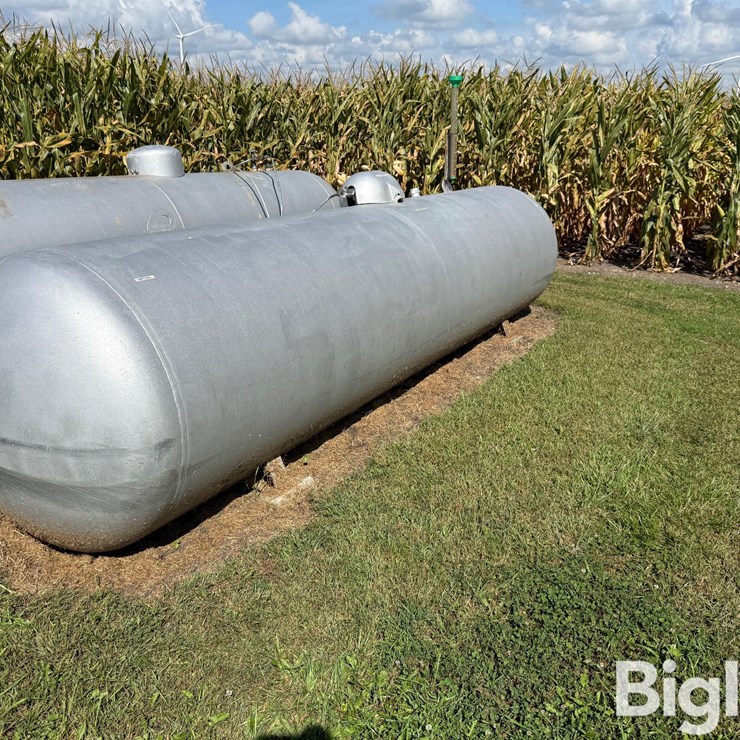 1000-Gal LP Tank