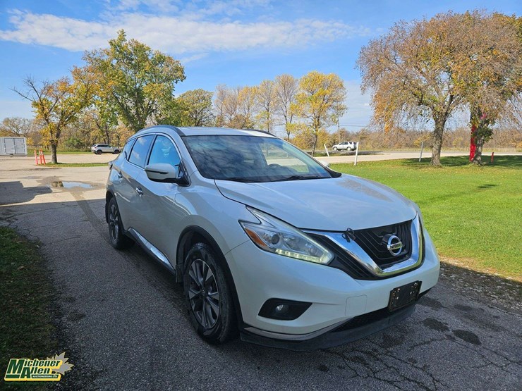 2016-nissan-murano-image-4