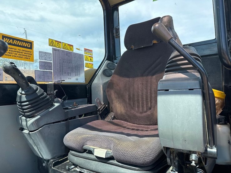 2014-caterpillar-308e2-cr-image-32