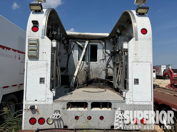2011-kenworth-t370-image-4