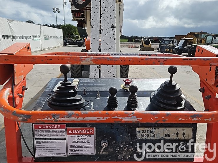 2018-kobelco-sk210-lc-dynamic-acera-image-16