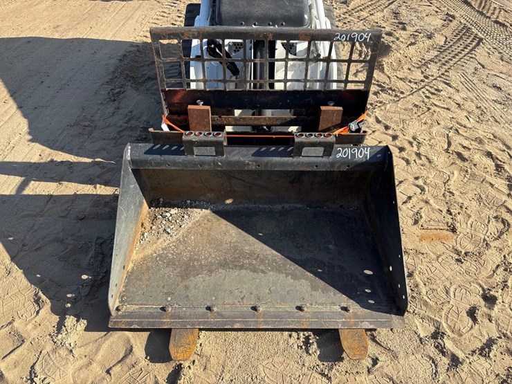 2023-bobcat-mt100-image-21