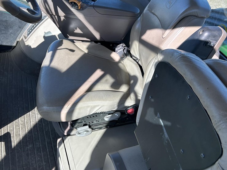 2016-john-deere-9620rx-image-79