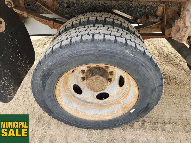 2014-ford-f450-image-31