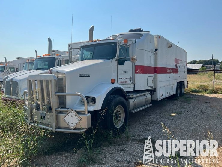 2009-kenworth-t800-image-1