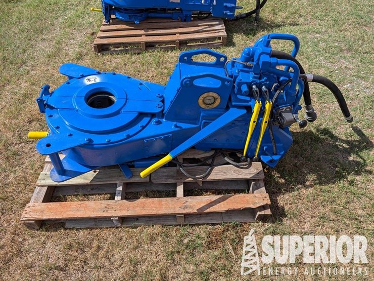 (3-46)-gill-58-93r-hyd-tubing-tong-w/-2-38"-to-2-7-image-2