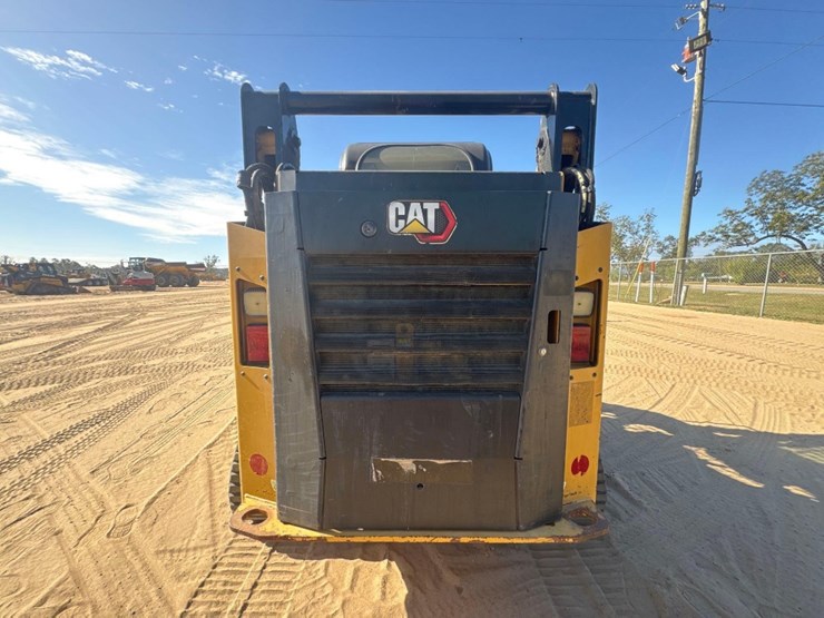 2020-caterpillar-259d3-image-7