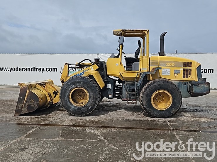 2005-komatsu-wa200-5-image-2