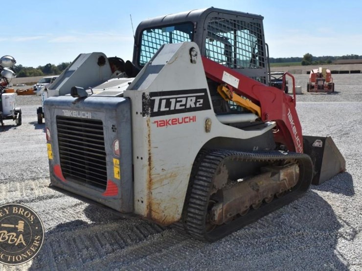 2020-takeuchi-tl12r2-image-25