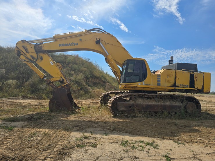 komatsu-pc750-se-image-33