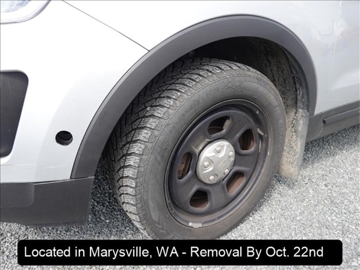 2018-ford-explorer-image-16