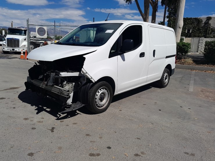nissan-nv200-image-2