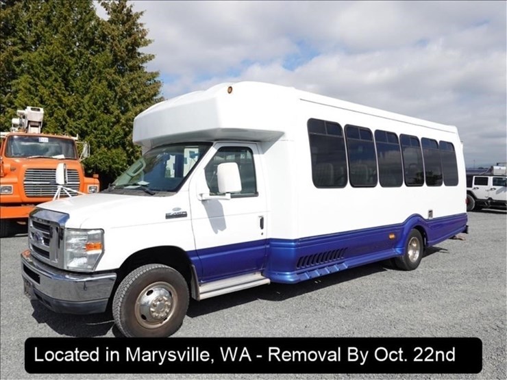 2012-ford-e450-image-1