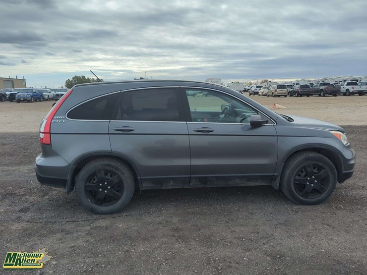 2010-honda-crv-image-23