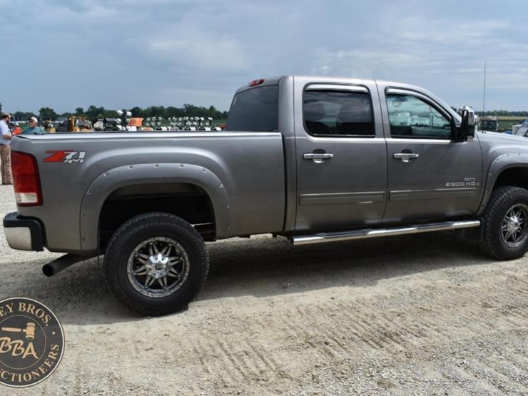 2007-gmc-sierra-2500-image-25