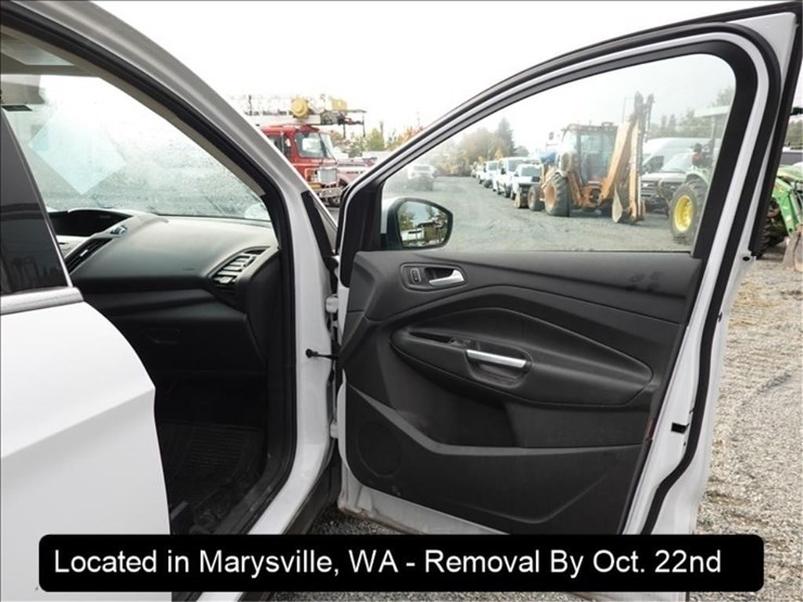 2017-ford-escape-se-image-24