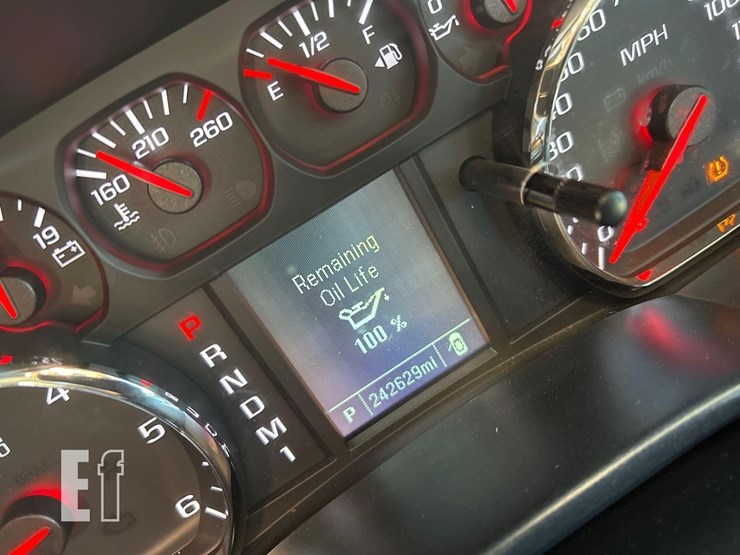 2014-chevrolet-silverado-2500hd-image-45