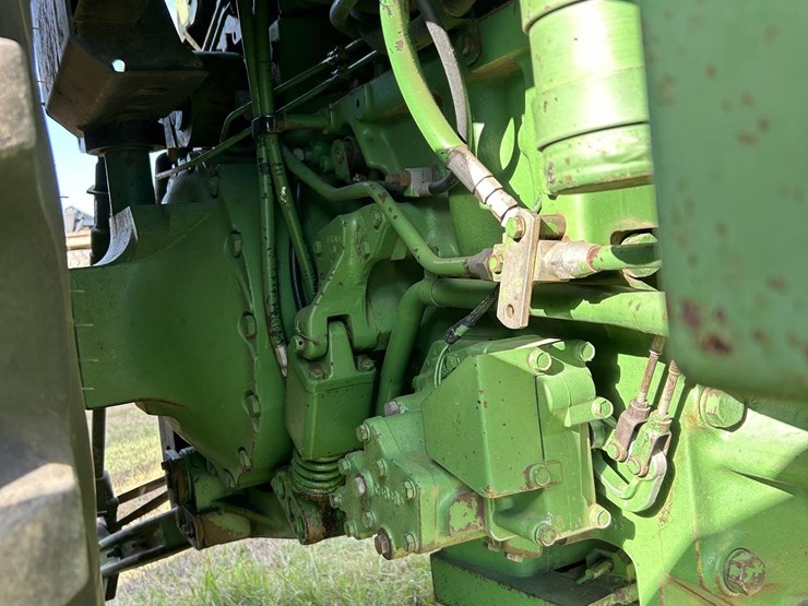 john-deere-4840-image-30