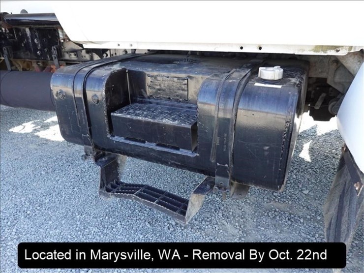 2000-ford-f650-image-27