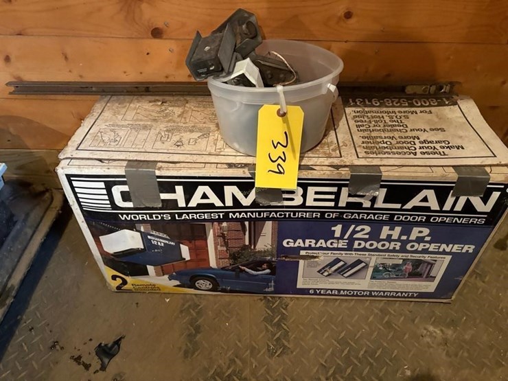 chamberlain-garage-door-opener-image-3
