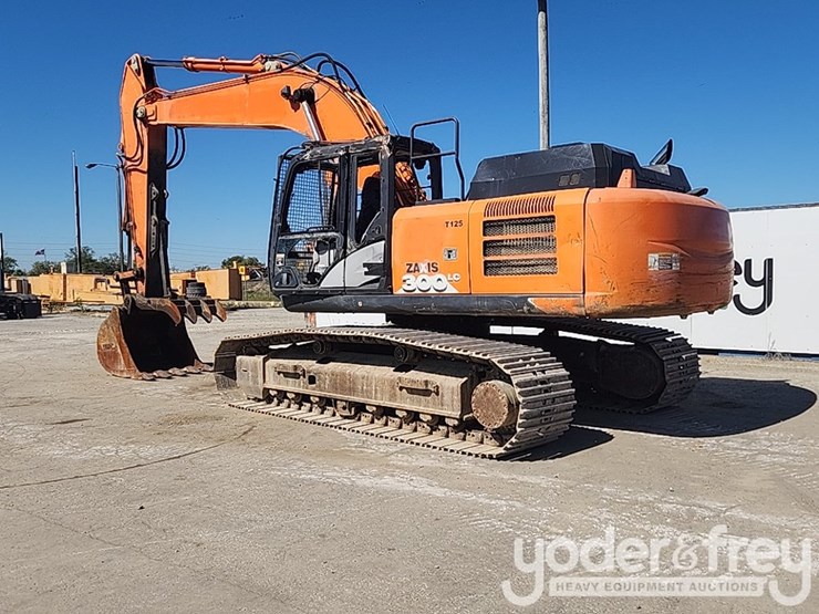 2015-hitachi-zx300-lc-6-image-3