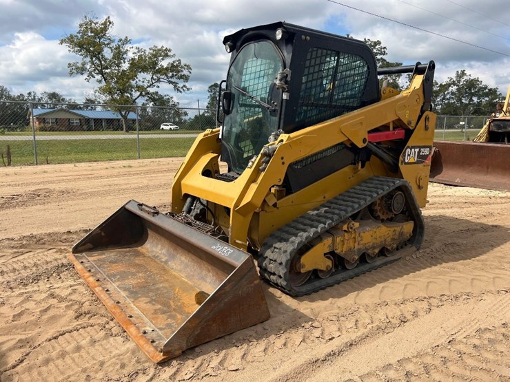 2018-caterpillar-259d-image-8